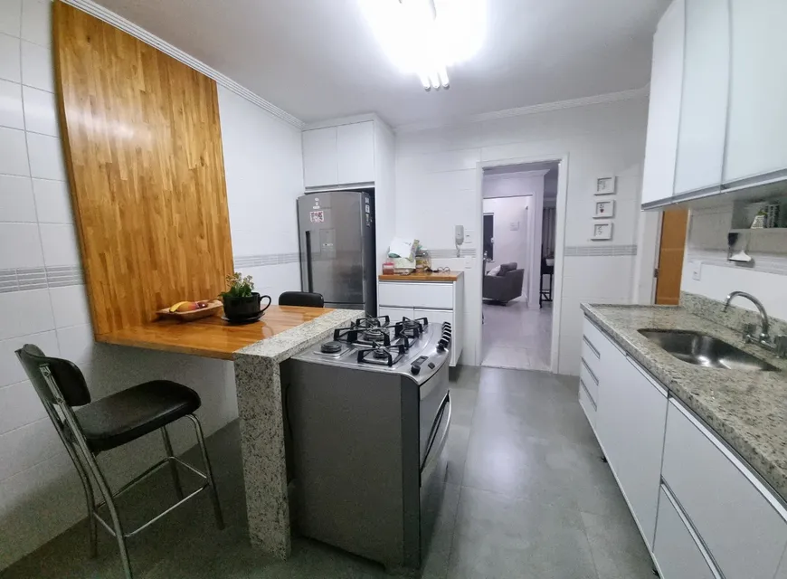 Foto 1 de Casa de Condomínio com 4 Quartos à venda, 220m² em Santa Teresinha, São Paulo