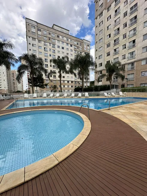 Foto 1 de Apartamento com 2 Quartos à venda, 44m² em Pinheirinho, Curitiba