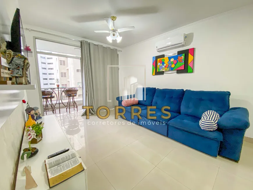 Foto 1 de Apartamento com 3 Quartos à venda, 100m² em Praia das Pitangueiras, Guarujá