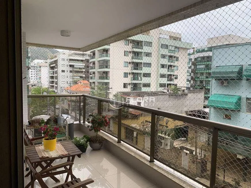 Foto 1 de Apartamento com 4 Quartos à venda, 132m² em Charitas, Niterói