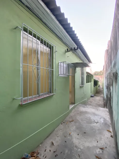 Foto 1 de Casa com 1 Quarto para alugar, 30m² em Cascadura, Rio de Janeiro