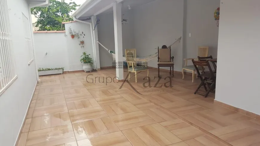 Foto 1 de Casa com 3 Quartos à venda, 180m² em Vila Ema, São José dos Campos