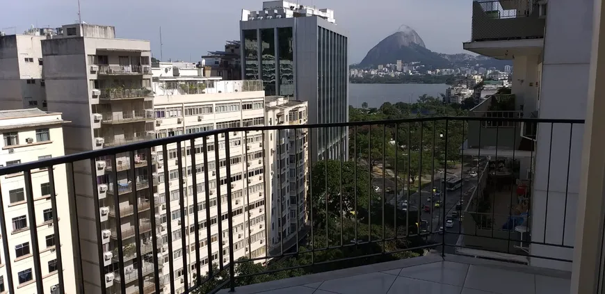 Foto 1 de Apartamento com 2 Quartos à venda, 78m² em Humaitá, Rio de Janeiro