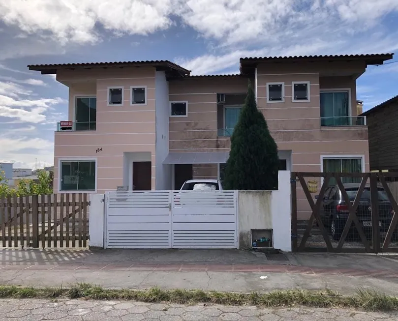 Foto 1 de Sobrado com 2 Quartos à venda, 90m² em Ingleses do Rio Vermelho, Florianópolis