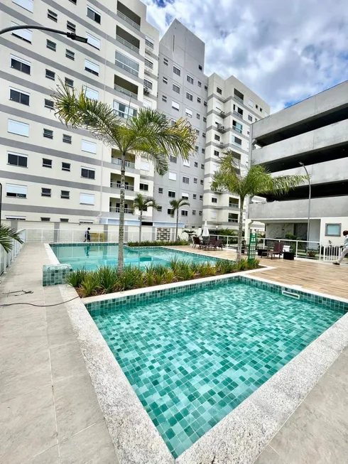 Foto 1 de Apartamento com 2 Quartos à venda, 60m² em Buraquinho, Lauro de Freitas