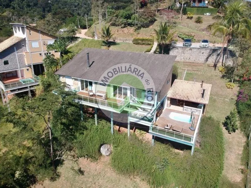 Foto 1 de Casa de Condomínio com 4 Quartos à venda, 400m² em Itaipava, Petrópolis