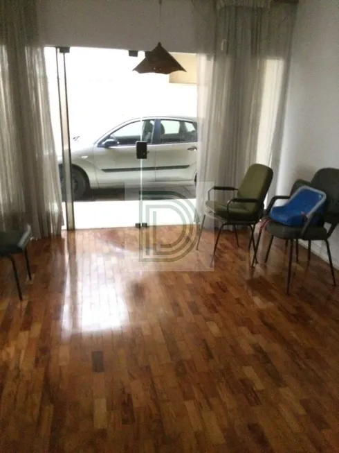 Foto 1 de Sobrado com 4 Quartos para alugar, 220m² em Jardim Bonfiglioli, São Paulo