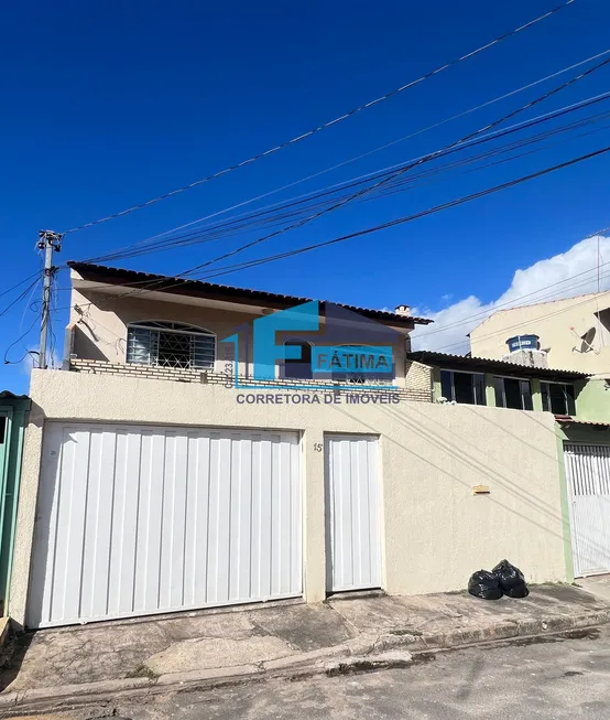 Foto 1 de Sobrado com 4 Quartos à venda, 220m² em Riacho Fundo I, Brasília