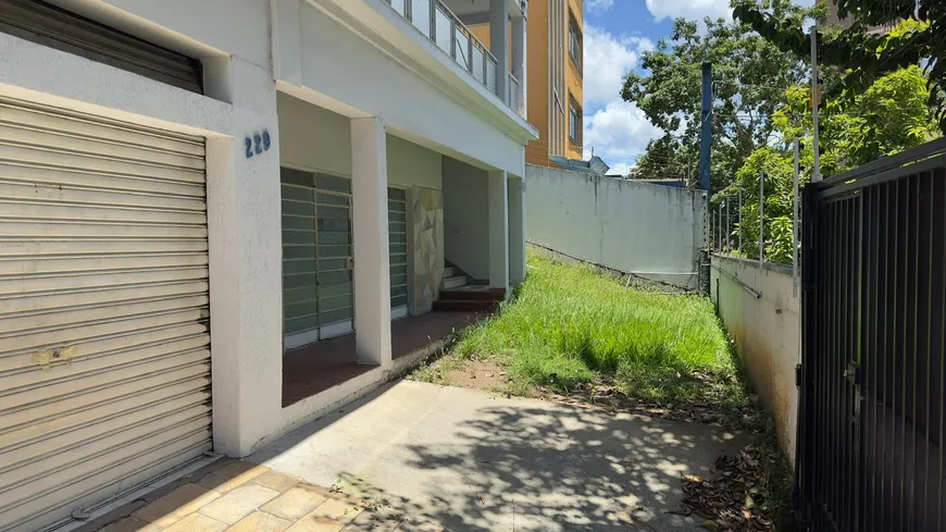 Foto 1 de com 7 Quartos para alugar, 425m² em Jardim Bela Vista, São José dos Campos