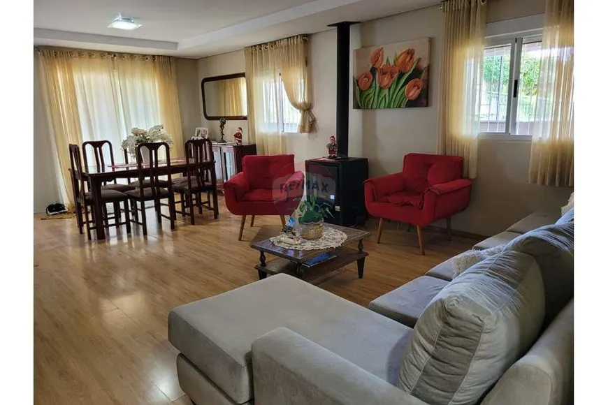 Foto 1 de Casa com 4 Quartos à venda, 157m² em Ouro Verde, Bento Gonçalves