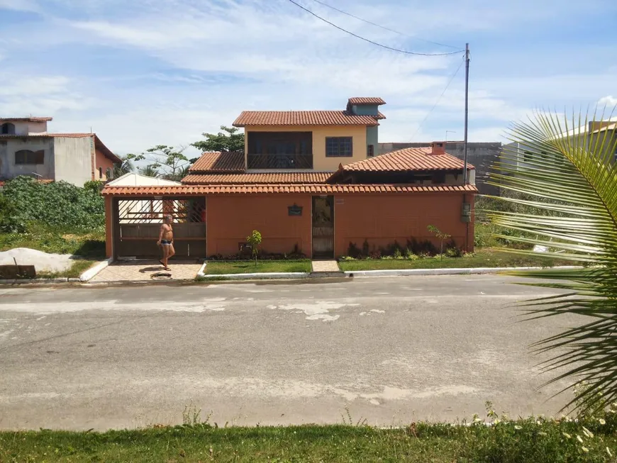 Foto 1 de Casa com 4 Quartos à venda, 240m² em Interlagos, Vila Velha