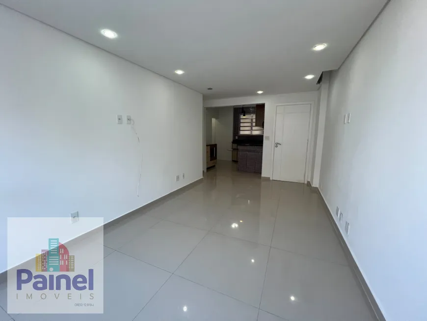 Foto 1 de Apartamento com 3 Quartos à venda, 84m² em Pompeia, Santos