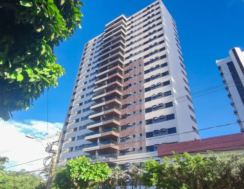 Foto 1 de Apartamento com 4 Quartos para alugar, 259m² em Fátima, Belém