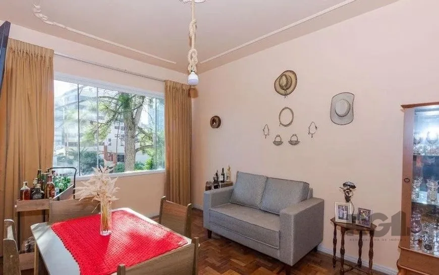 Foto 1 de Apartamento com 1 Quarto à venda, 43m² em Petrópolis, Porto Alegre