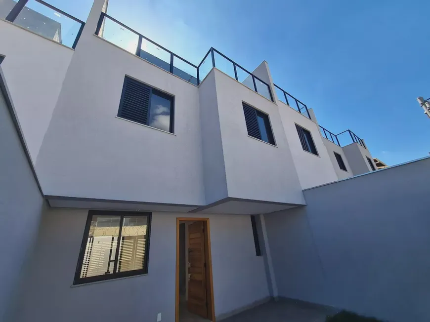 Foto 1 de Casa com 3 Quartos à venda, 110m² em Planalto, Belo Horizonte