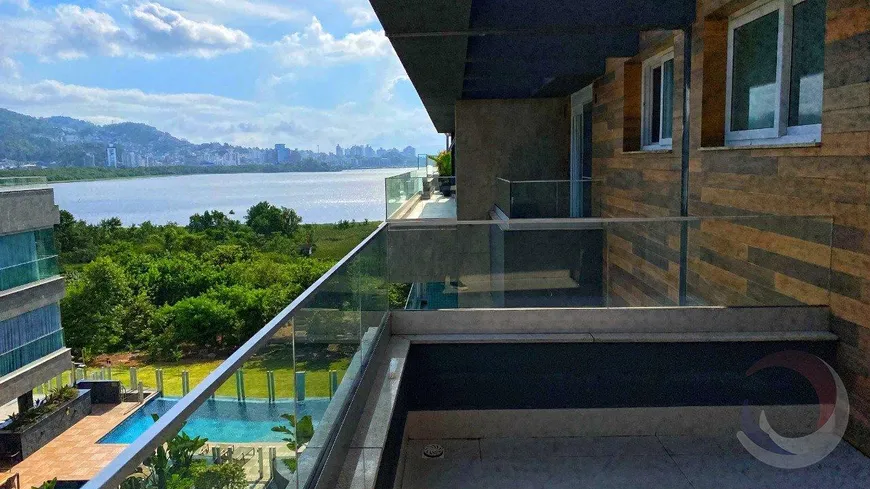 Foto 1 de Cobertura com 3 Quartos à venda, 342m² em Joao Paulo, Florianópolis