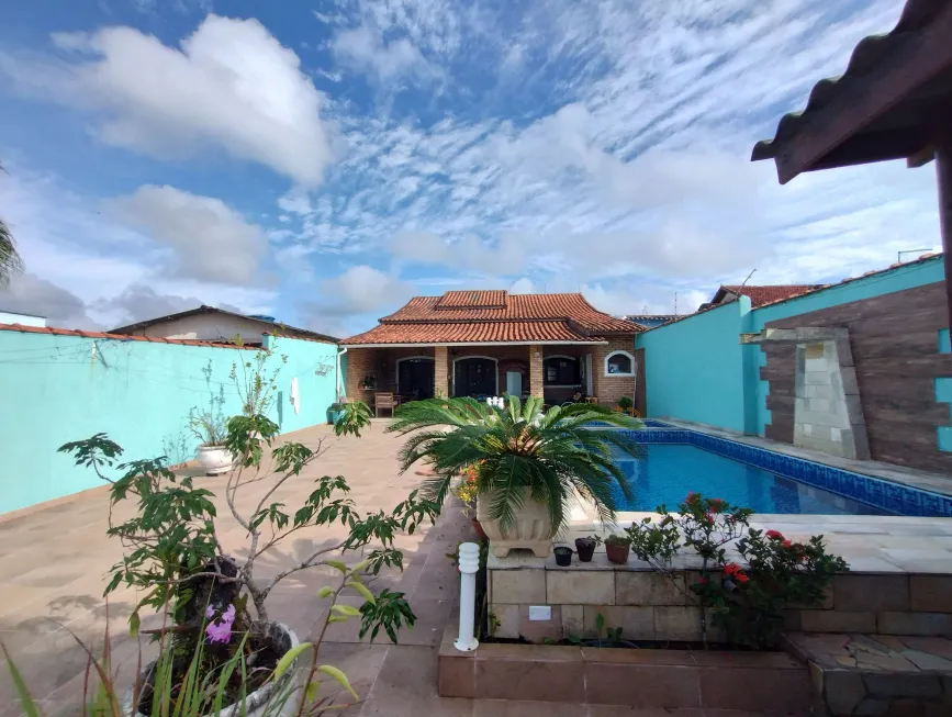 Foto 1 de Casa com 3 Quartos à venda, 100m² em Luíza Mar Mirim, Itanhaém