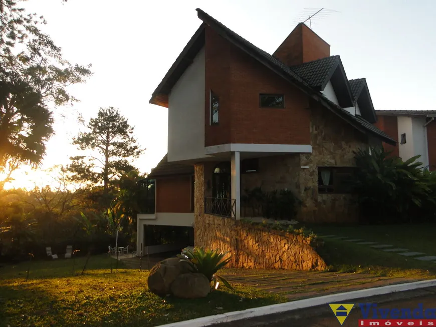 Foto 1 de Sobrado com 4 Quartos para alugar, 541m² em Aldeia da Serra, Barueri