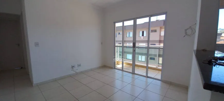 Foto 1 de Apartamento com 2 Quartos à venda, 64m² em Jardim Alvinopolis, Atibaia