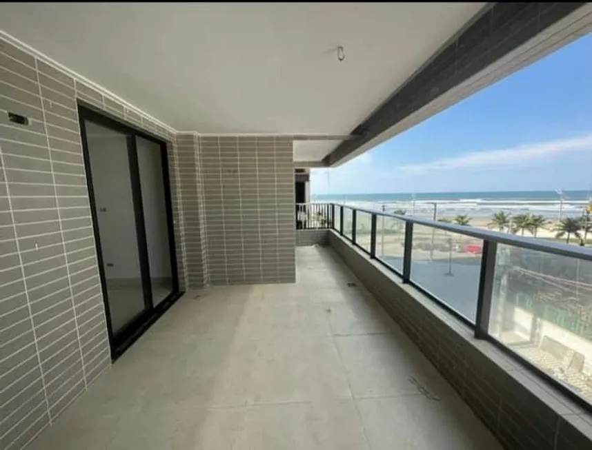 Foto 1 de Apartamento com 2 Quartos à venda, 72m² em Maracanã, Praia Grande