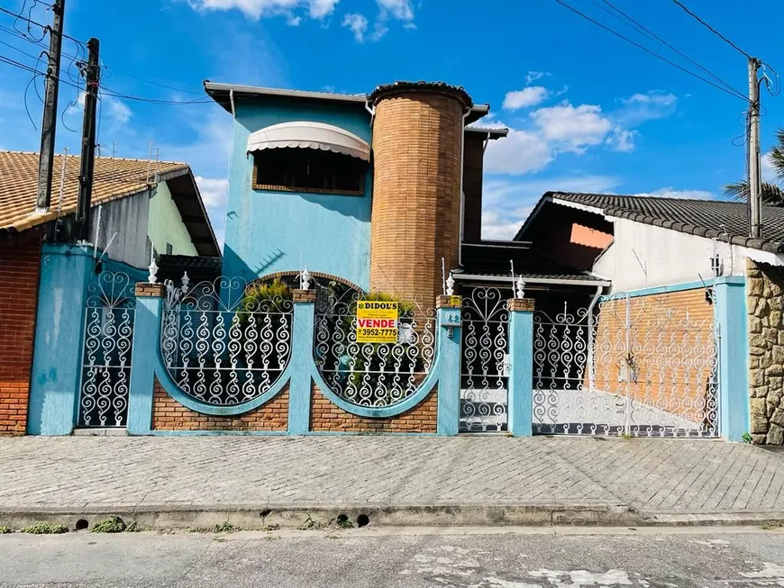 Foto 1 de Sobrado com 3 Quartos à venda, 265m² em Residencial São Paulo, Jacareí