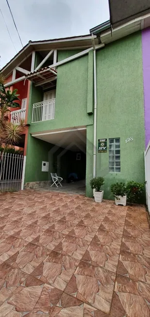 Foto 1 de Casa com 3 Quartos à venda, 125m² em Hípica, Porto Alegre