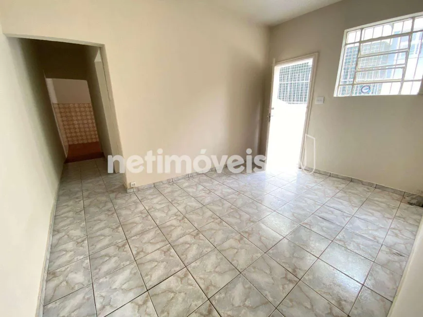 Foto 1 de Casa com 2 Quartos para alugar, 70m² em Anchieta, Belo Horizonte