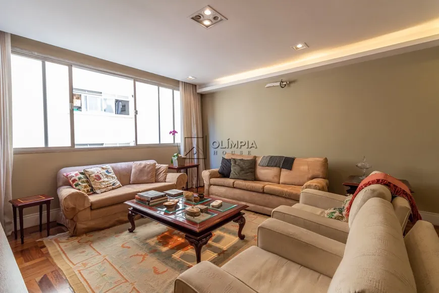 Foto 1 de Apartamento com 3 Quartos para alugar, 140m² em Itaim Bibi, São Paulo