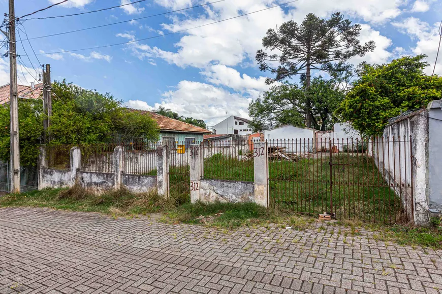 Foto 1 de Lote/Terreno à venda, 300m² em Cristo Rei, Curitiba