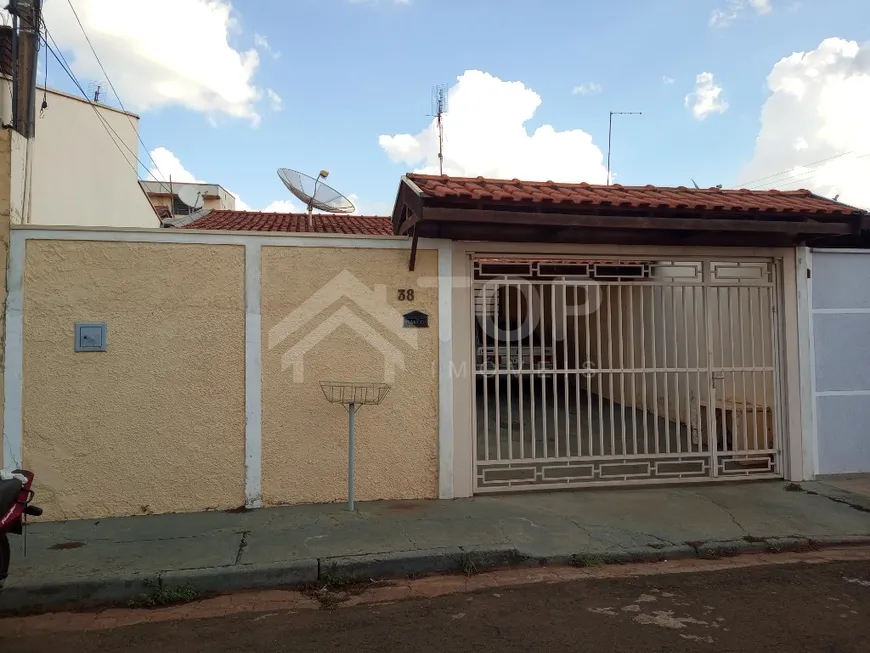 Foto 1 de Casa com 2 Quartos à venda, 114m² em Parque Residencial Maria Stella Faga, São Carlos