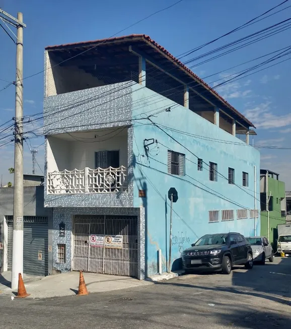 Foto 1 de Sobrado com 3 Quartos à venda, 214m² em Vila Paranaguá, São Paulo