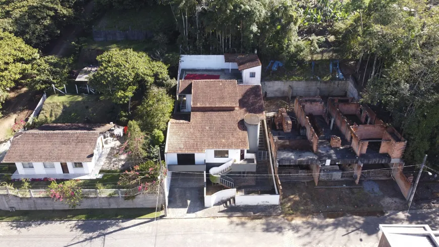 Foto 1 de Casa com 3 Quartos à venda, 450m² em Escola Agrícola, Blumenau