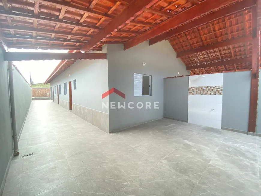 Foto 1 de Casa com 2 Quartos à venda, 80m² em Vila Seabra, Mongaguá