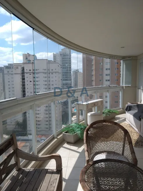 Foto 1 de Apartamento com 3 Quartos à venda, 126m² em Moema, São Paulo
