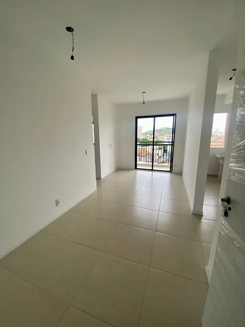 Foto 1 de Apartamento com 2 Quartos à venda, 52m² em Del Castilho, Rio de Janeiro