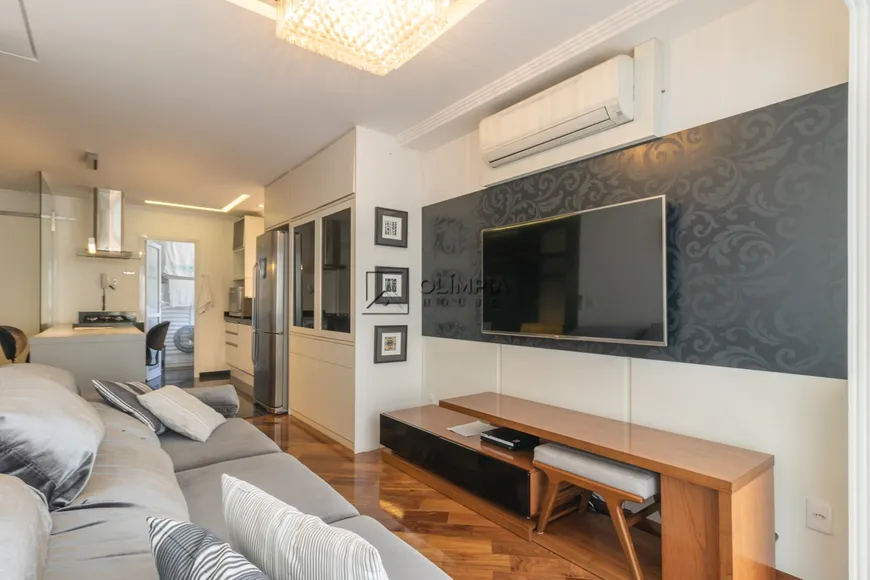 Foto 1 de Apartamento com 2 Quartos para alugar, 106m² em Cerqueira César, São Paulo