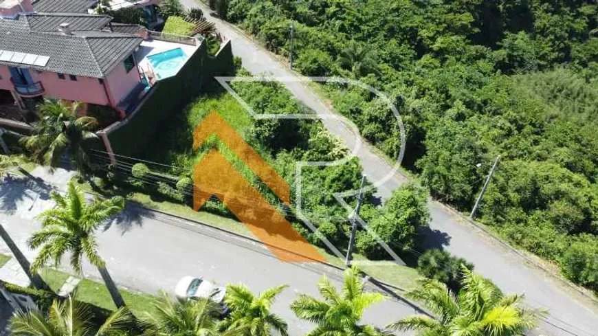 Foto 1 de Lote/Terreno à venda, 530m² em Piratininga, Niterói