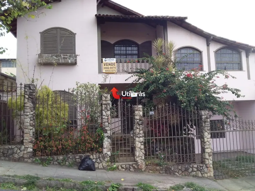 Foto 1 de Casa com 6 Quartos à venda, 341m² em Carlos Prates, Belo Horizonte