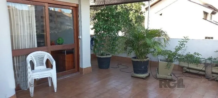 Foto 1 de Apartamento com 2 Quartos à venda, 157m² em Santa Cecília, Porto Alegre