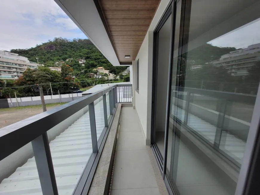 Foto 1 de Apartamento com 3 Quartos à venda, 98m² em Charitas, Niterói