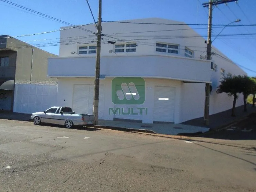 Foto 1 de Galpão/Depósito/Armazém com 1 Quarto para alugar, 830m² em Daniel Fonseca, Uberlândia