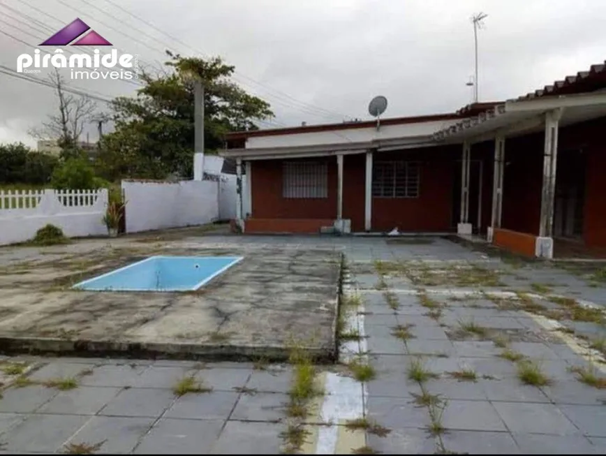 Foto 1 de Casa com 2 Quartos à venda, 134m² em Pontal de Santa Marina, Caraguatatuba