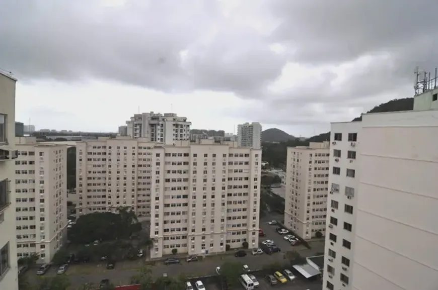 Foto 1 de Apartamento com 2 Quartos para venda ou aluguel, 53m² em Jacarepaguá, Rio de Janeiro