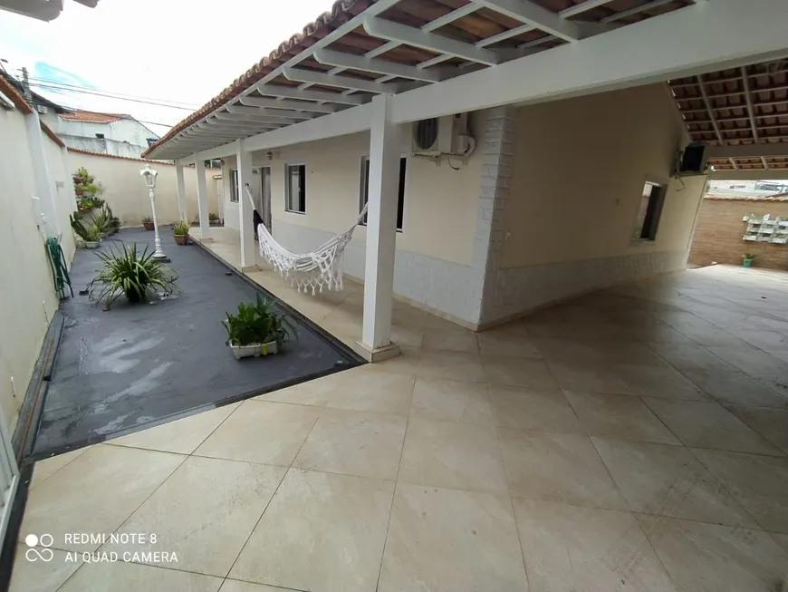 Foto 1 de Casa com 3 Quartos à venda, 159m² em Parque Burle, Cabo Frio