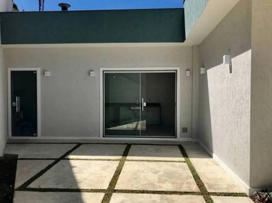 Foto 1 de Sobrado com 2 Quartos à venda, 241m² em Vila São Sebastião, Mogi das Cruzes