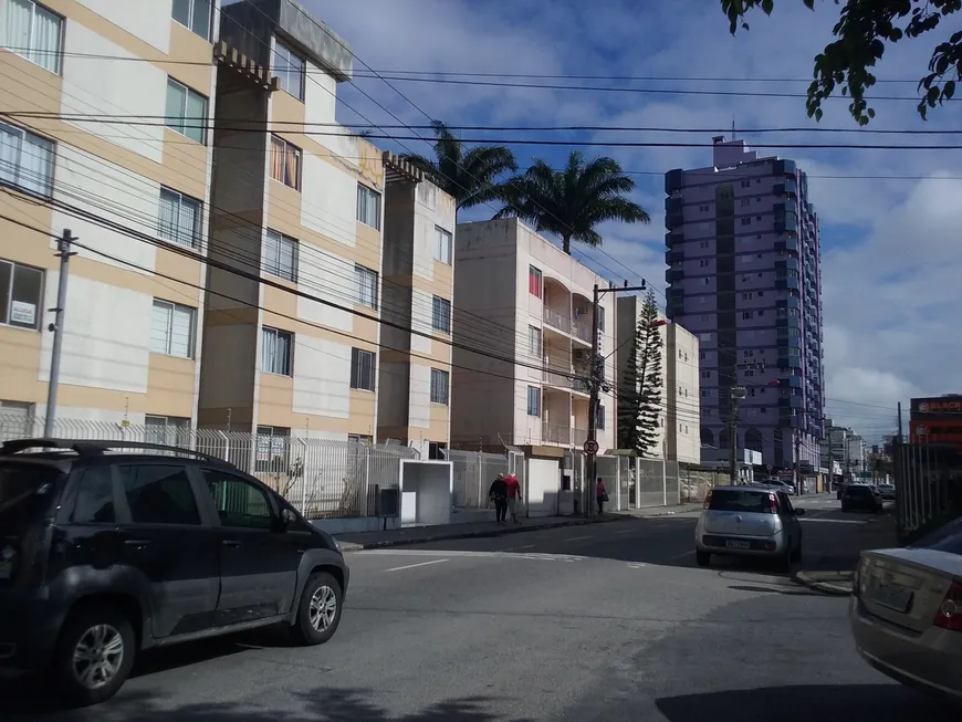 Foto 1 de Apartamento com 1 Quarto para alugar, 40m² em Kobrasol, São José