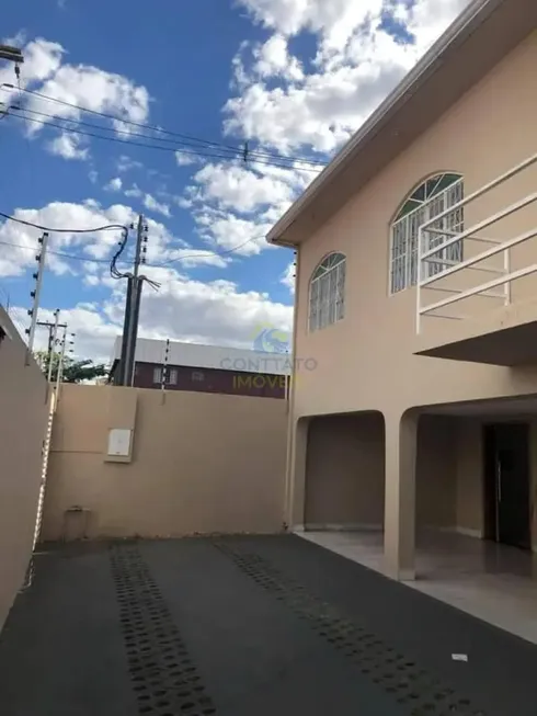 Foto 1 de Sobrado com 8 Quartos para alugar, 420m² em Grande Terceiro, Cuiabá