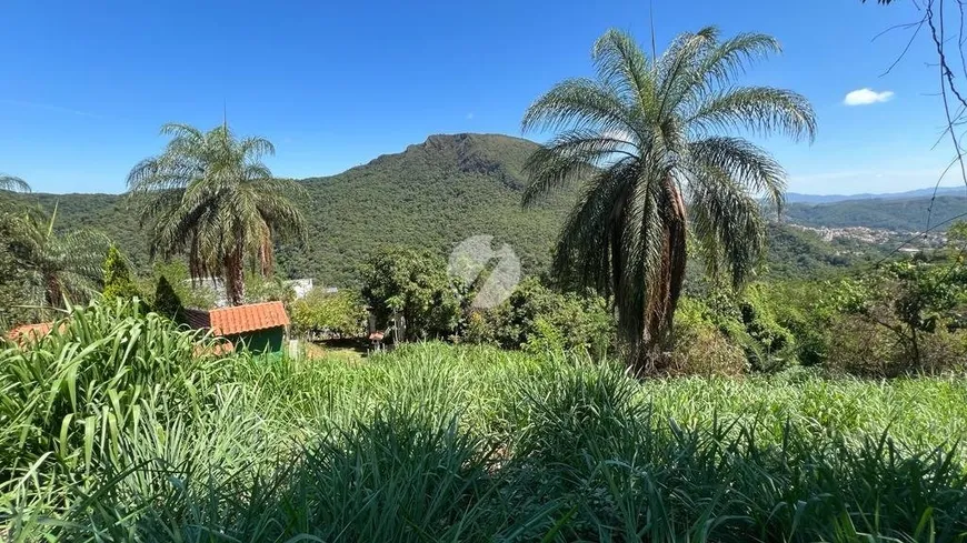 Foto 1 de Lote/Terreno à venda, 950m² em Veredas das Gerais, Nova Lima