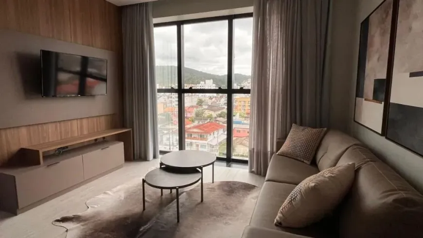 Foto 1 de Apartamento com 1 Quarto para alugar, 52m² em Nacoes, Balneário Camboriú