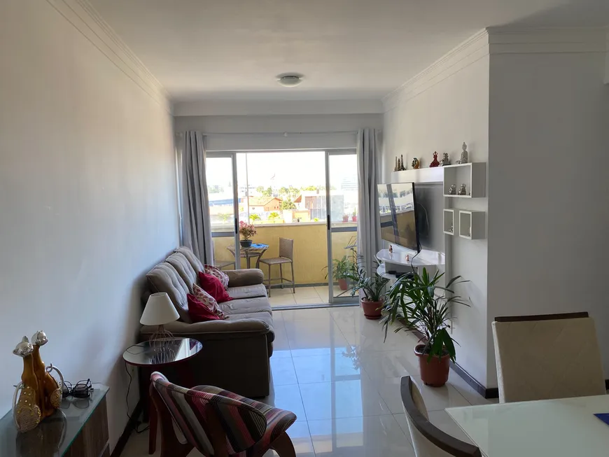 Foto 1 de Apartamento com 3 Quartos à venda, 75m² em Centro, Lauro de Freitas